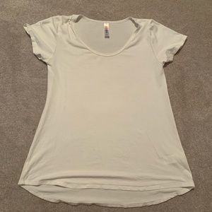 Lularoe XXS T-shirt. Never worn